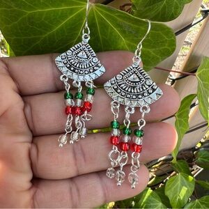 Fan-Shaped Chandelier Earrings With Glass Beads